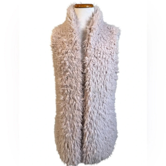 Ashley by 26 International Soft Faux Sherpa Tunic Vest - Picture 1 of 5